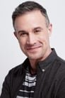 Freddie Prinze Jr. isRyan Dunne