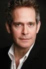 Tom Hollander isLogie