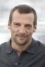 Mathieu Kassovitz isRiccardo Fontana