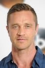 Devon Sawa isDave Goodman