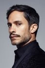 Gael García Bernal isPadre Amaro