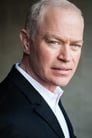 Neal McDonough isFrank Gordon