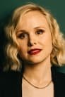 Alison Pill isBeth Burns