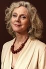 Blythe Danner isAurelia Plath