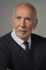 Frank Langella isReverend Duncan