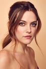 Riley Keough isDiane Nixon