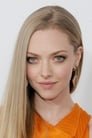 Amanda Seyfried isSophie