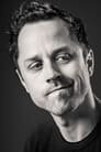 Giovanni Ribisi isDonny