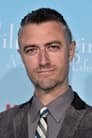 Sean Gunn isKraglin